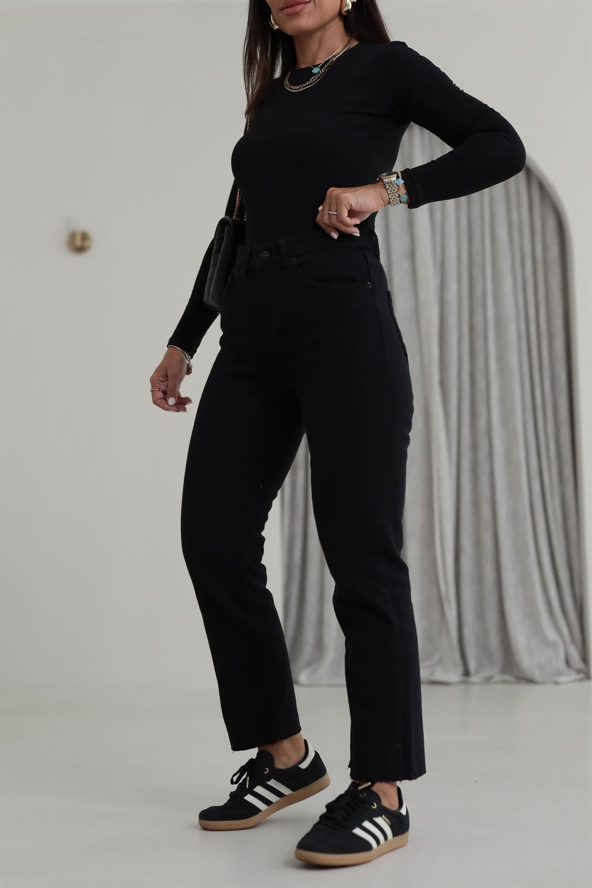 ZA Lazer Kesikli Boyfit Jean KOYU SİYAH