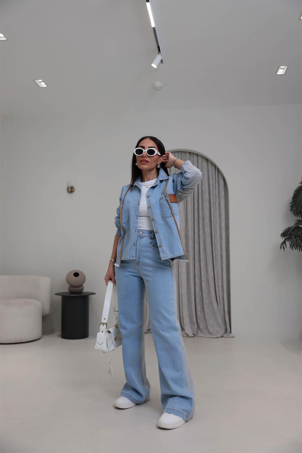 0642 Önü Biye ve Arma Detaylı Kot Garnili Takım AÇIK MAVİ