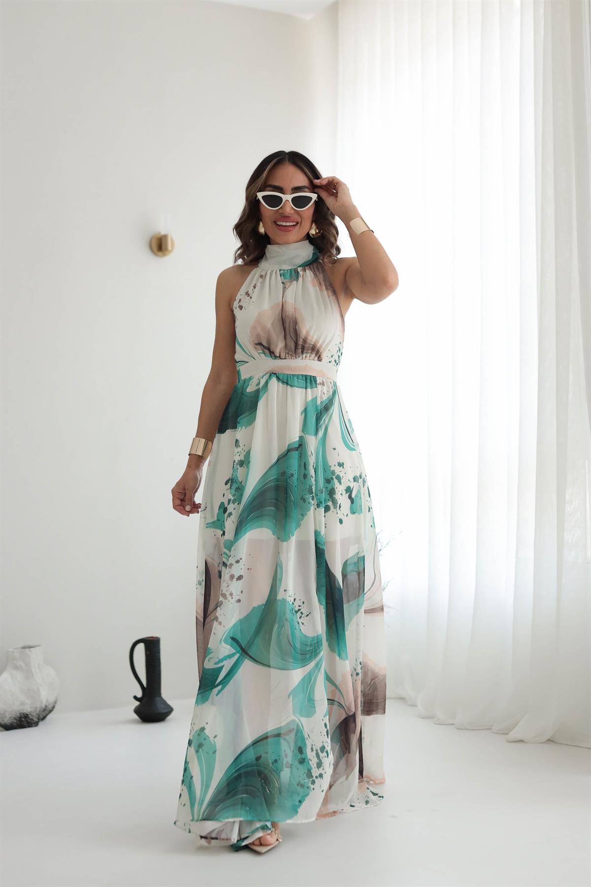 3242 Halter Yaka Desenli Elbise