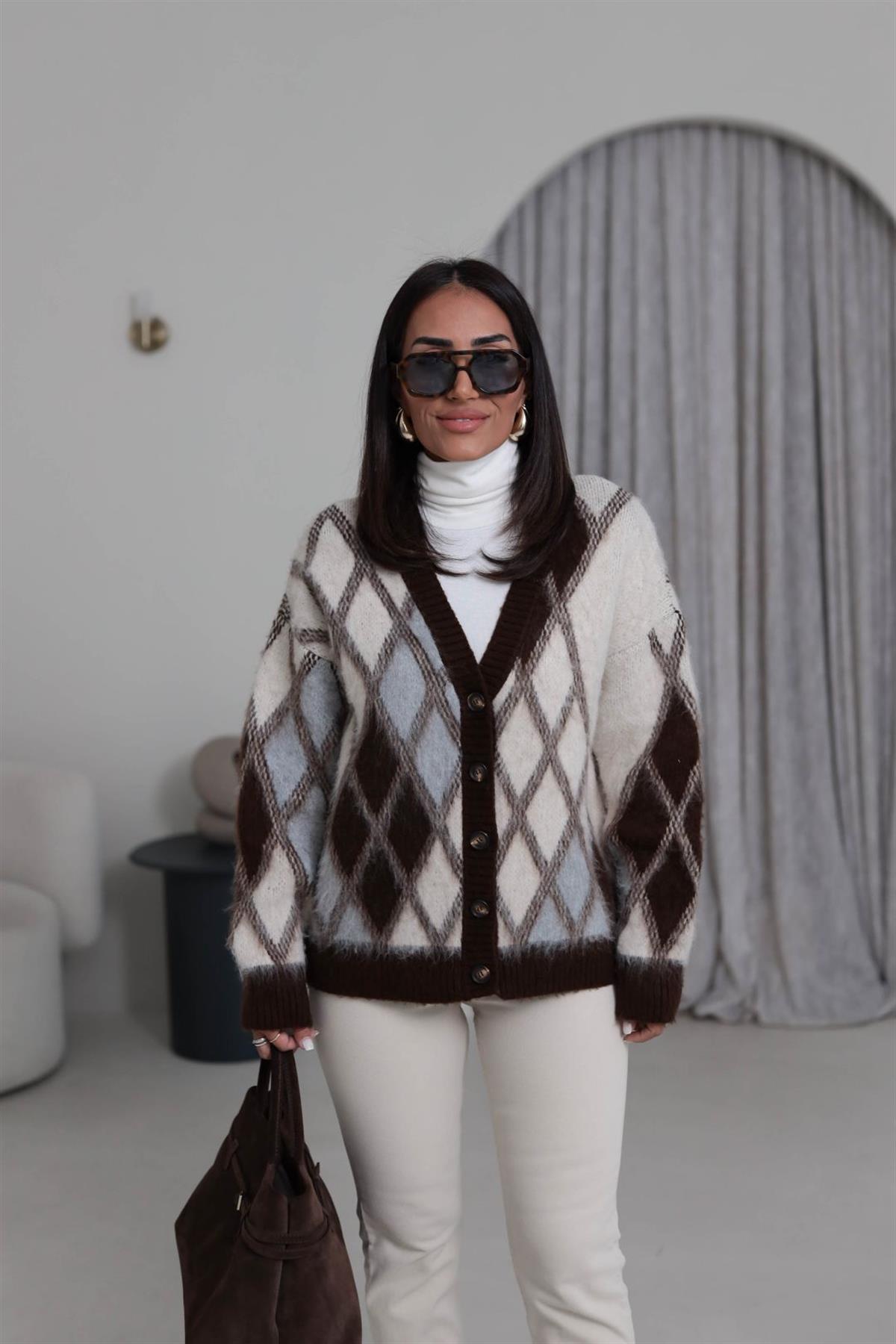 2556 Baklava Desen V Yaka Hırka KREM