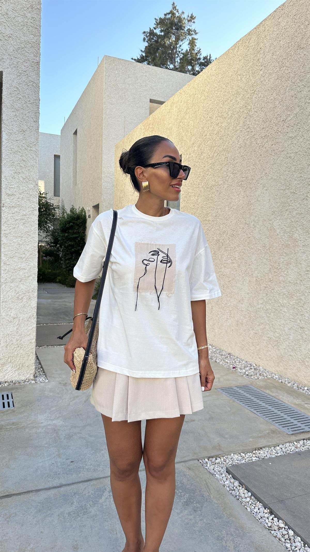 0292 Yüz Desenli Tshirt