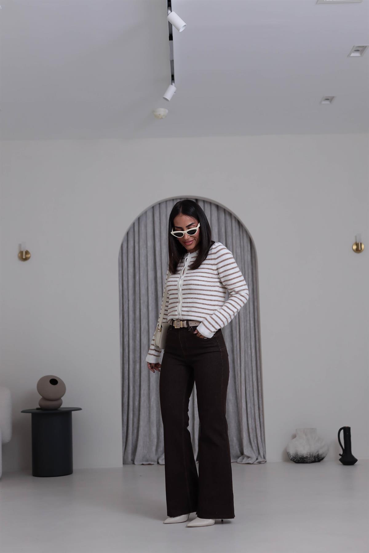 5695 Lazer Kesikli Push Up Düz Kesim Jean ACI KAHVE