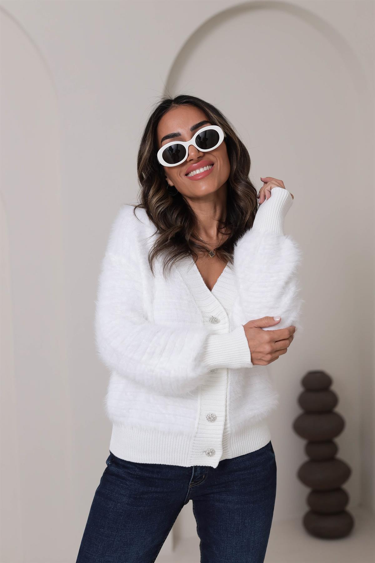 0036 Taşlı Düğmeli Sakallı Yumoş Hırka EKRU