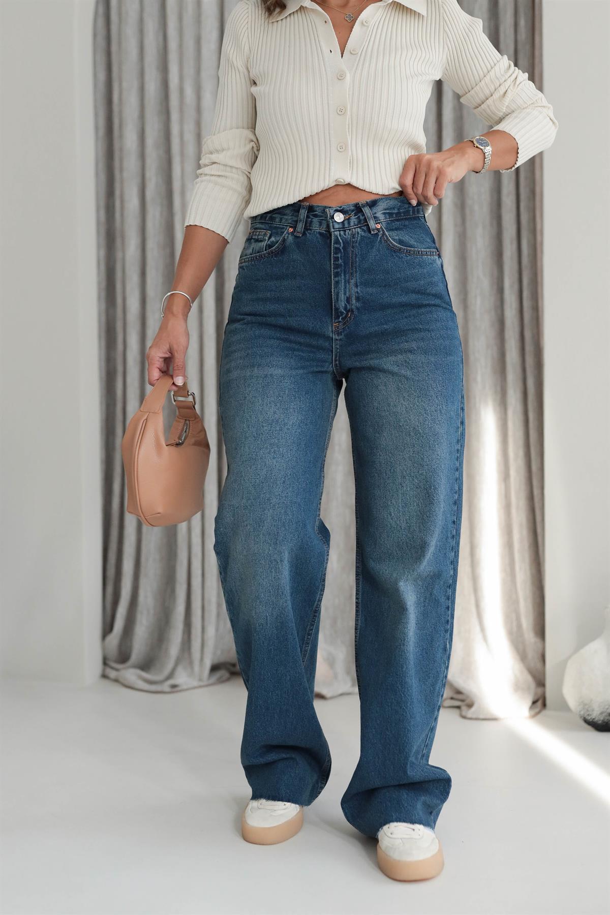 486 Yüksek Bel Paçası Kesik Straight Jean