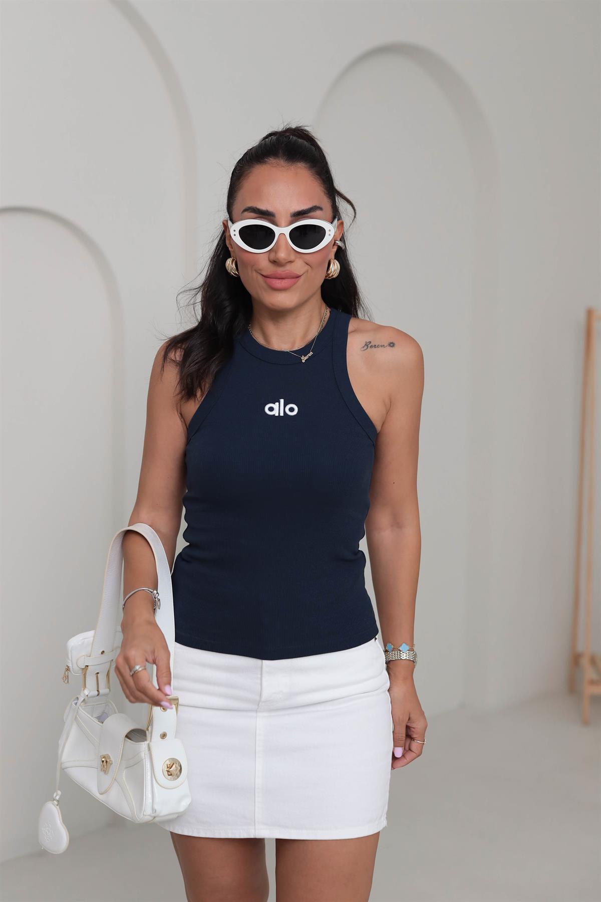 102 Yazı Nakışlı Halter Yaka Atlet LACİVERT