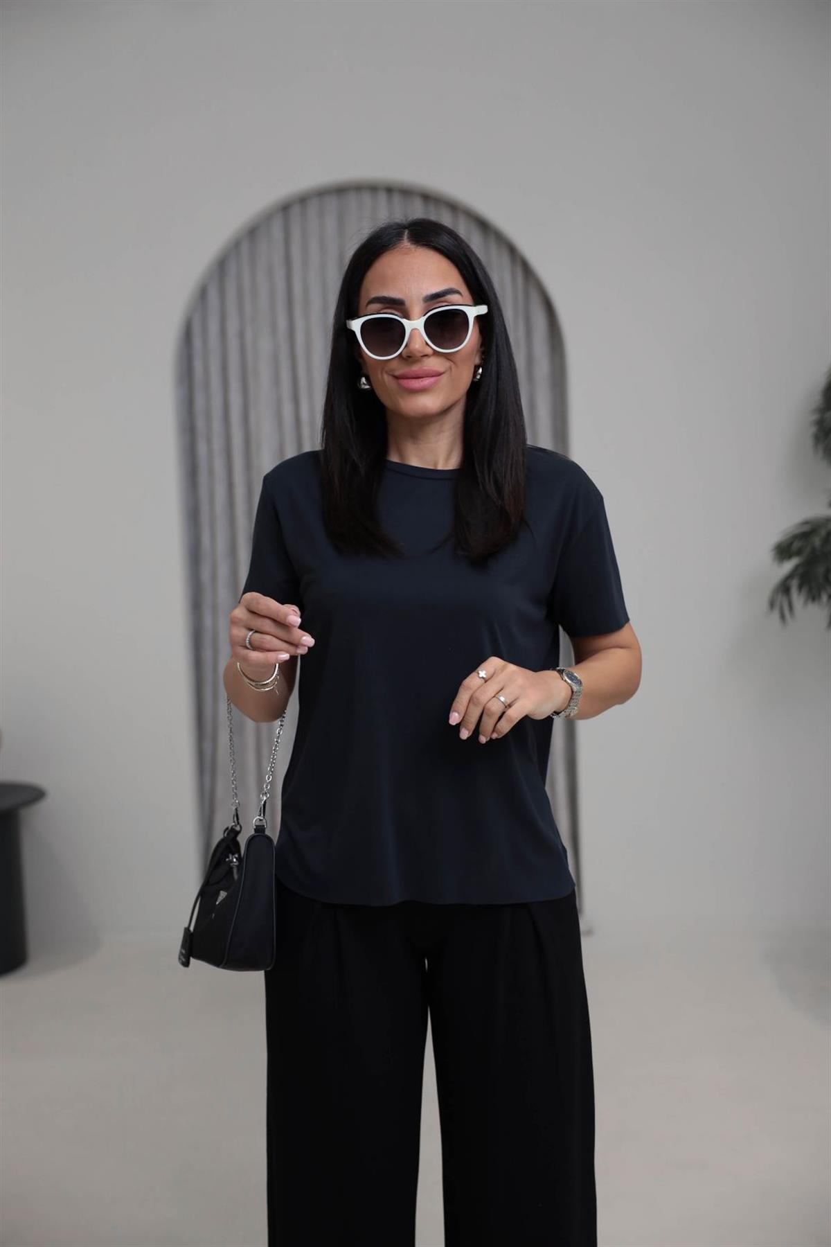 1020 Oys Lazer Kesikli Modal Tshirt SİYAH