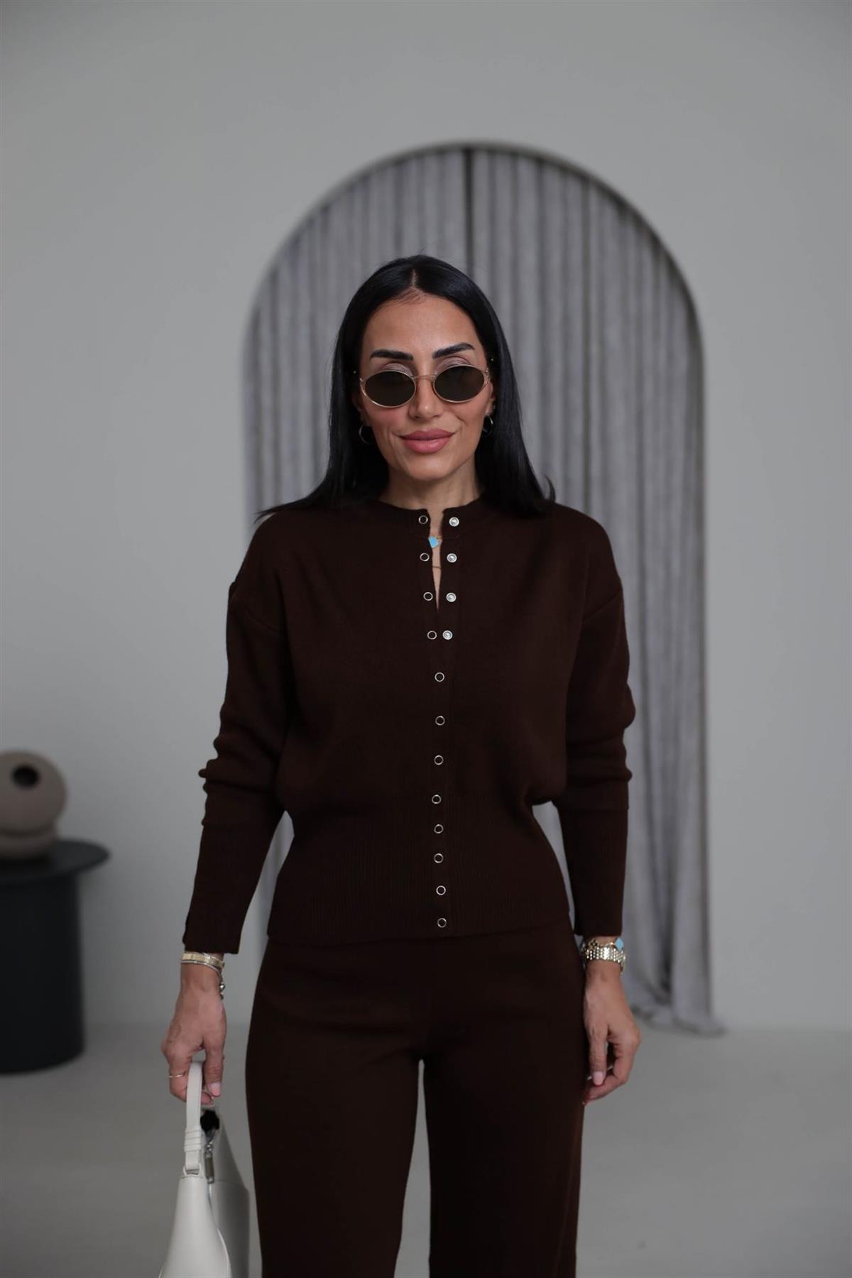 0129 Bisiklet Yaka Çıtçıt Detaylı Triko Takım KAHVE