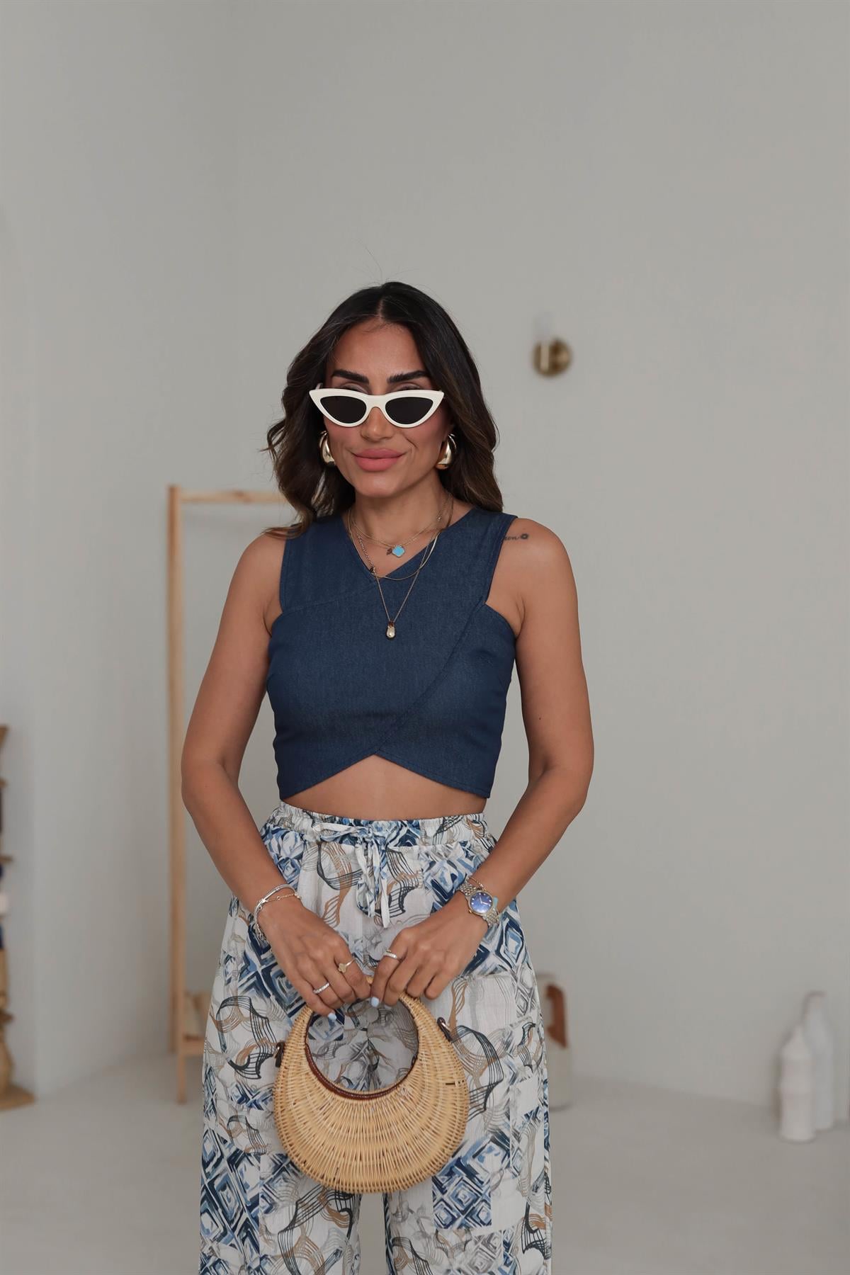 0112 Çapraz Yaka Fermuarlı Büstiyer LACİVERT