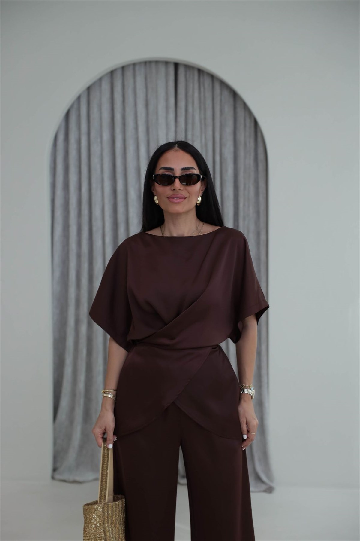 Tasarım Bağlama Detay Tok Saten Takım KAHVE