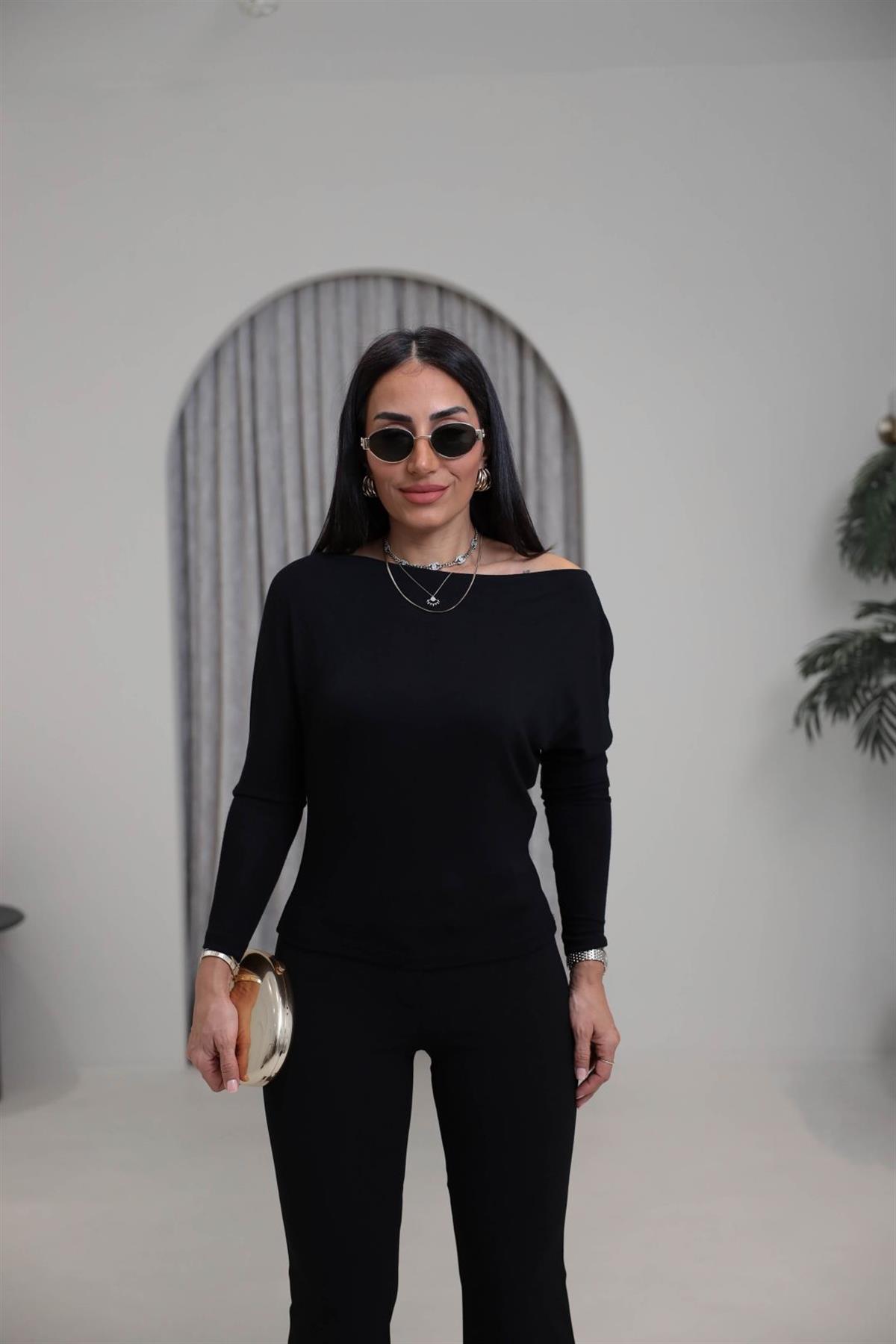 0481 Kayık Yaka Dökümlü Pamuklu Bluz SİYAH