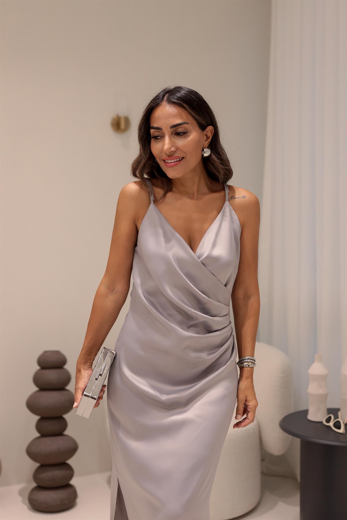 0187 Askılı Drape Detaylı Yırtmaçlı Kruvaze Elbise