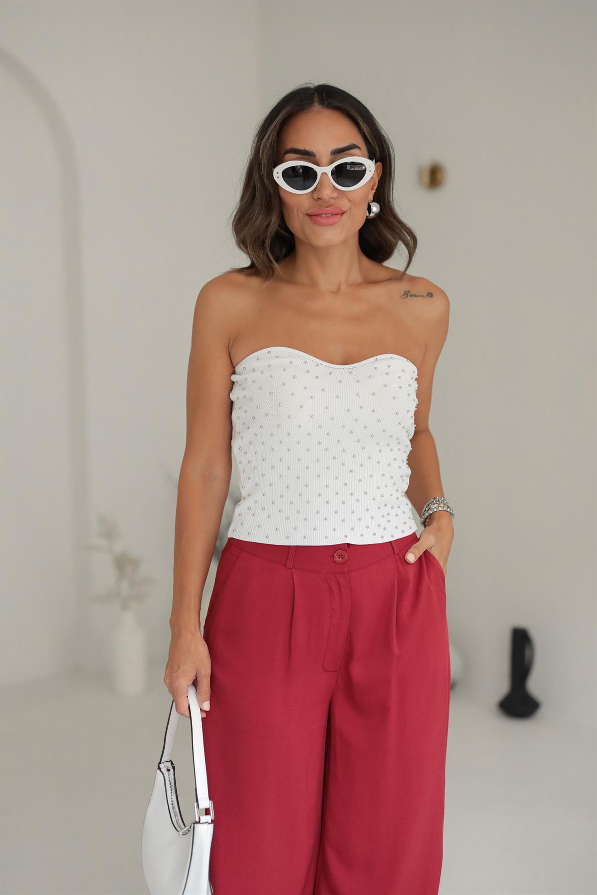 1002 Önü Boncuk İşlemeli Straplez Bluz