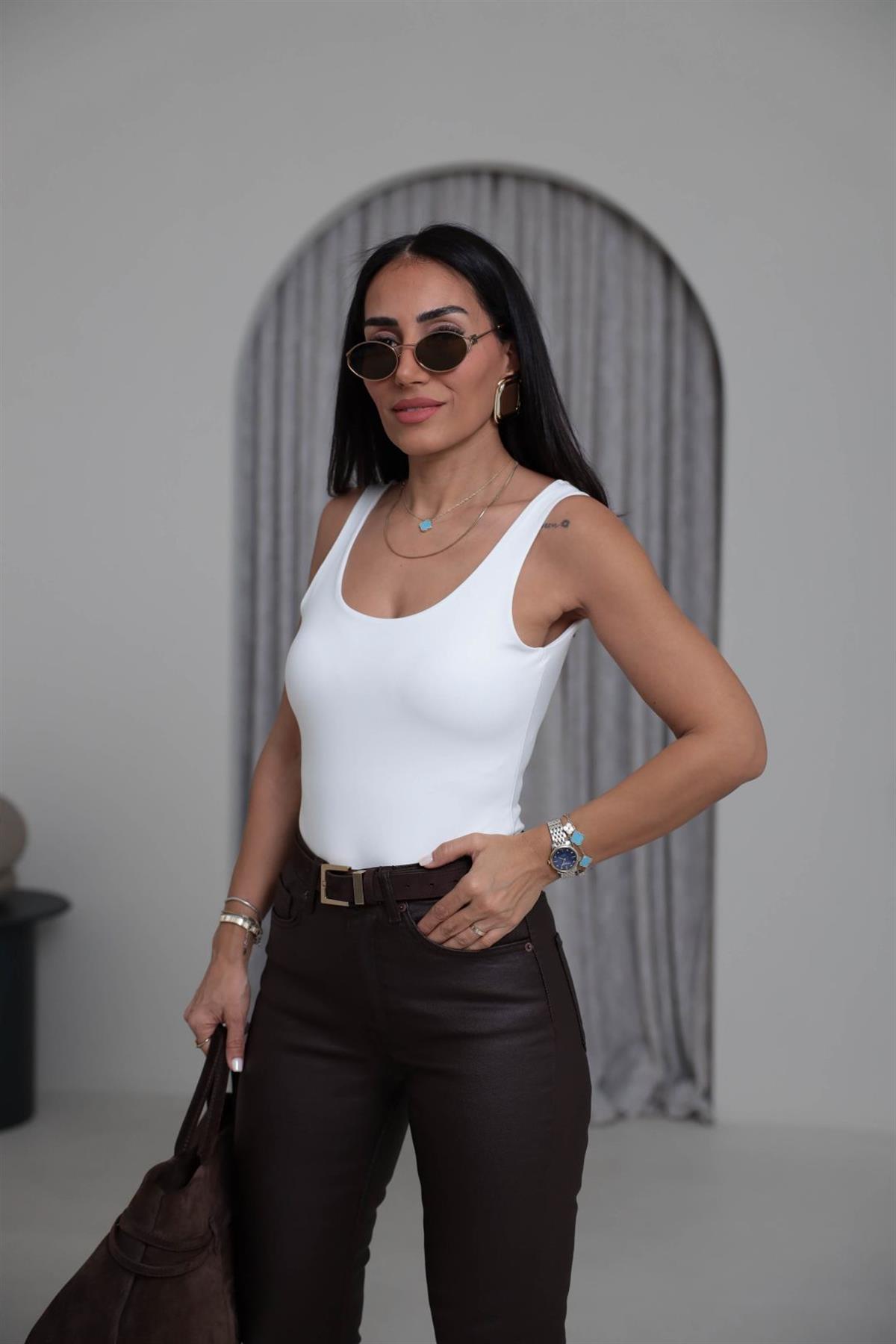 1028 Sırt Dekolteli Kalın Askılı Çıtçıtlı Bodysuit EKRU