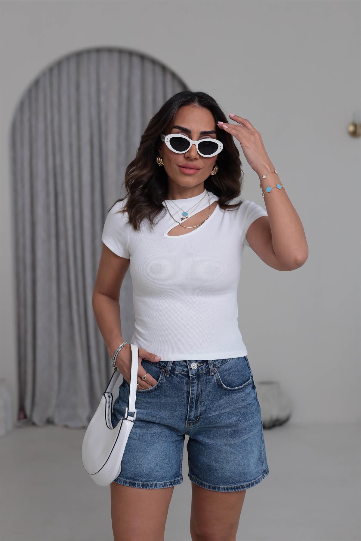 4693 Ön Detaylı Bluz EKRU