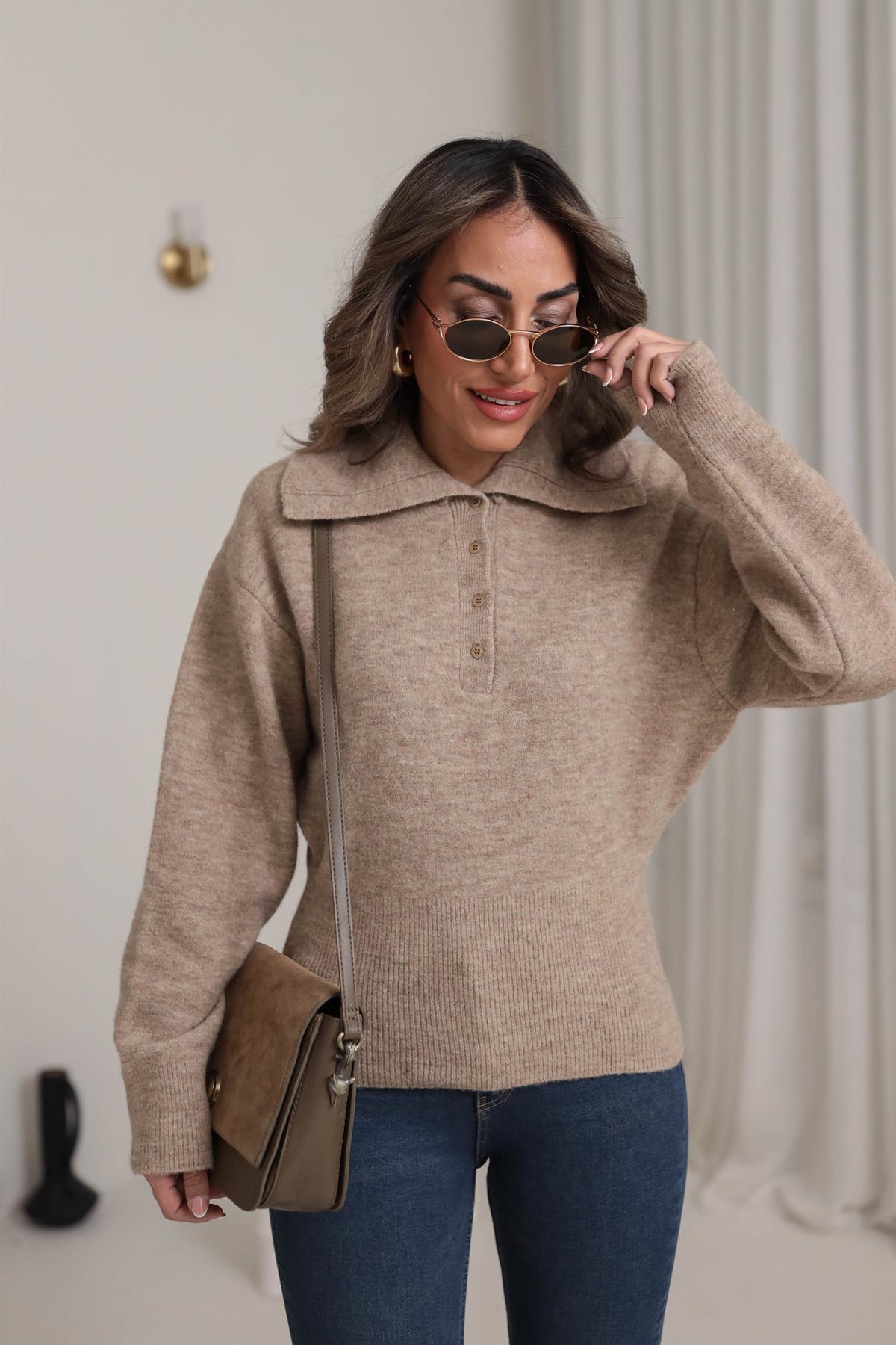 0679 Polo Yaka Yarım Düğmeli Kazak KOYU BEJ