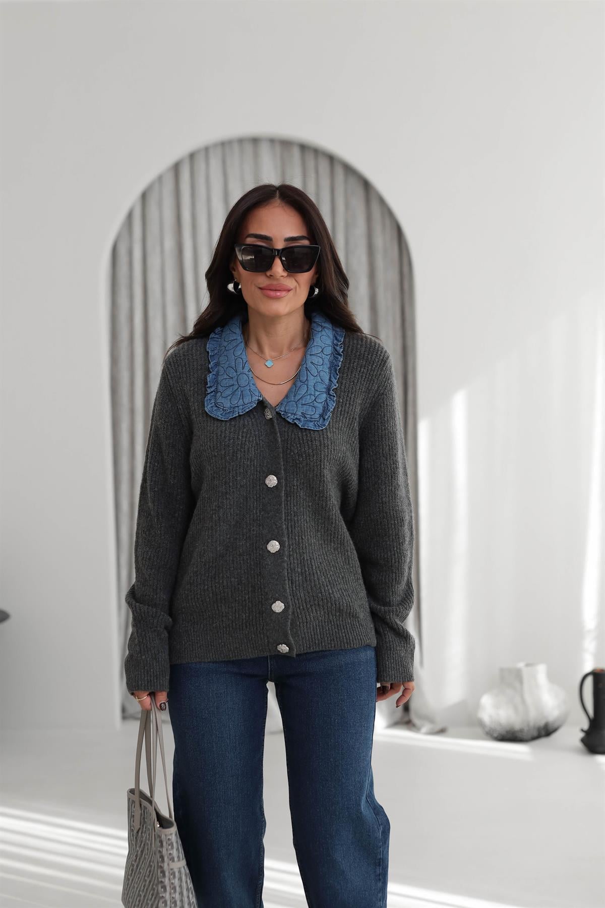 1105 Yakası Kapitone Kot Kumaş Detaylı Hırka GRİ