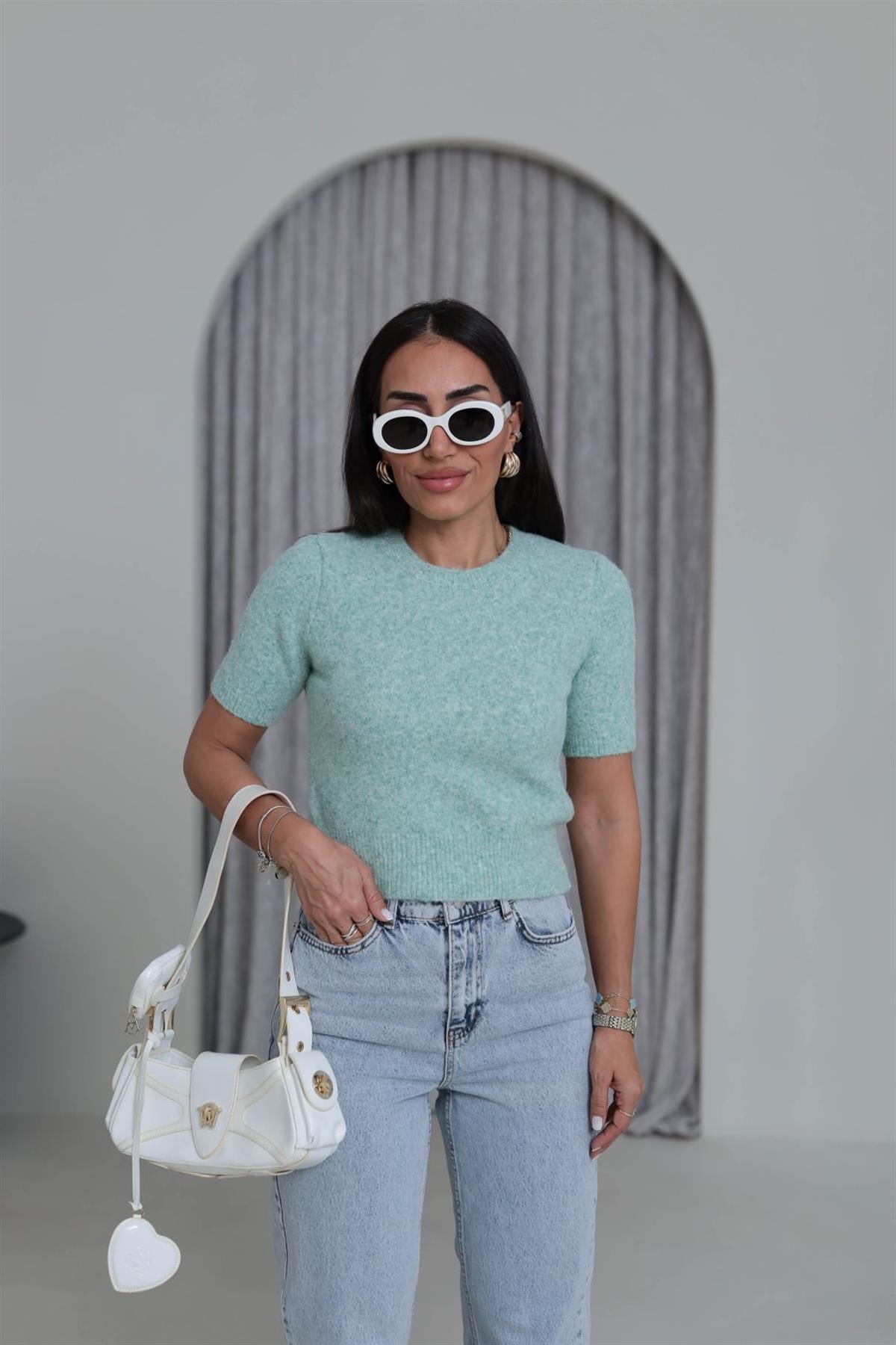 0651 Bisiklet Yaka Yumuşak Dokulu Kısa Kol Triko Kazak MİNT