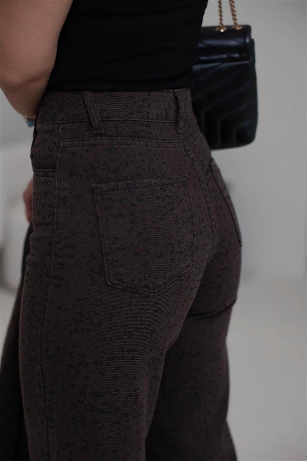 0248 Leopar Desen Düz Paça Jean Pantolon KAHVE
