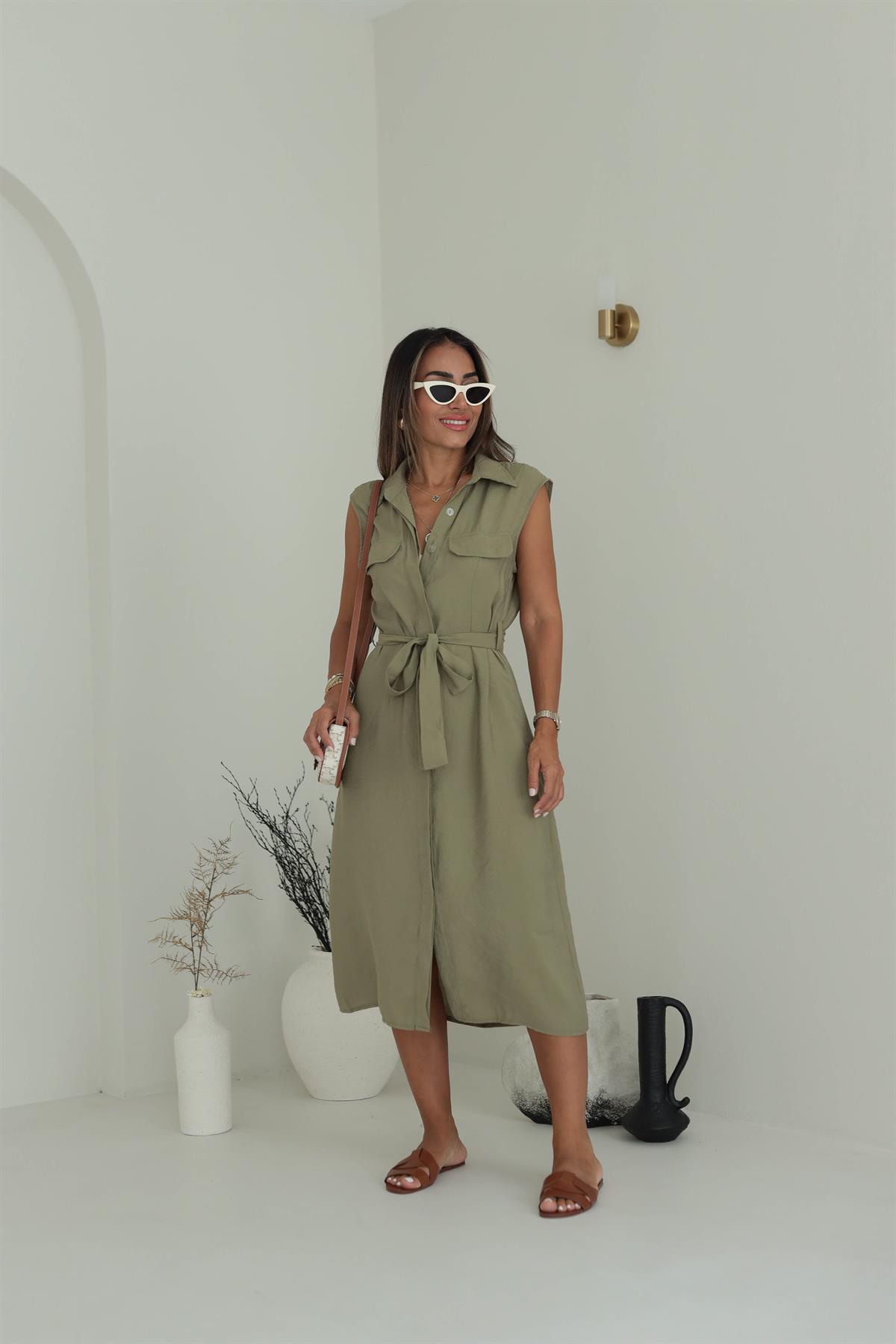 1745 Sıfır Kol Önden Düğmeli Kuşaklı Elbise