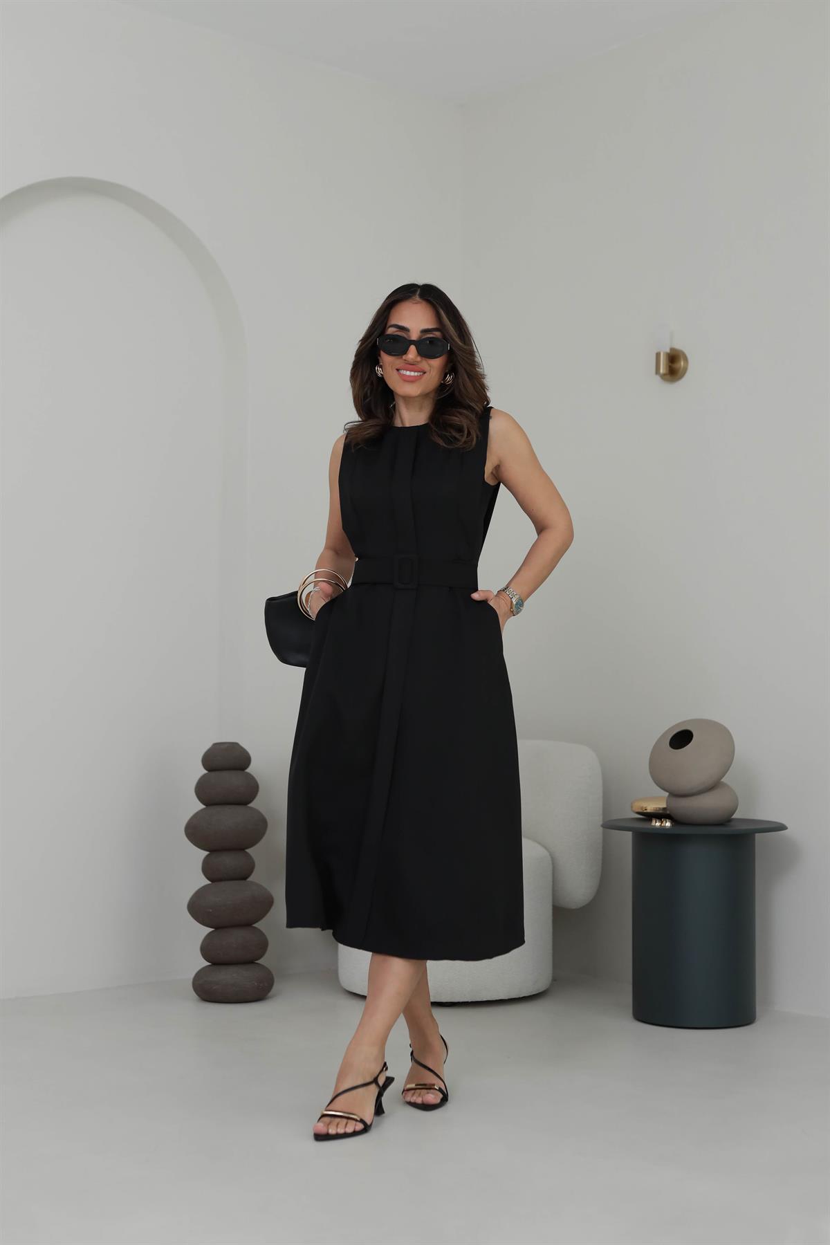3715 A Kesim Sıfır Kol Kemerli Midi Elbise SİYAH