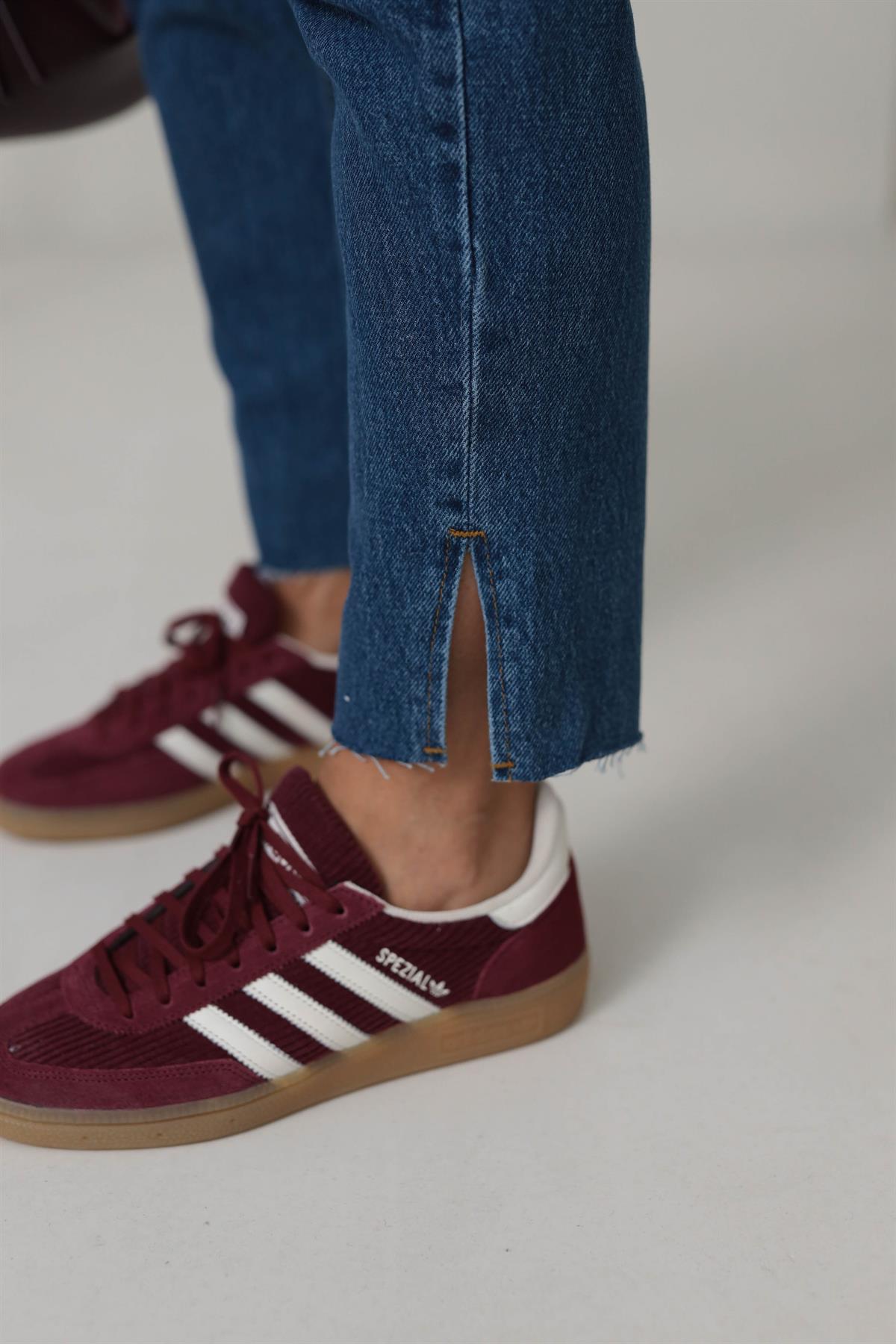 4381 Paça Yırtmaçlı Mom Fit Jean LACİVERT