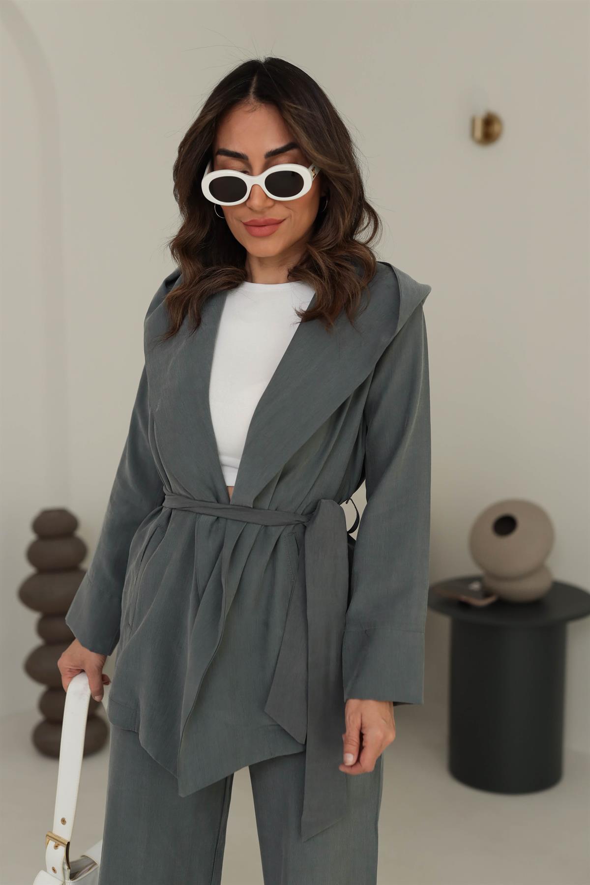 7058 Şal Yaka Kuşaklı Kapşonlu Tencel Kumaş Ceket GRİ
