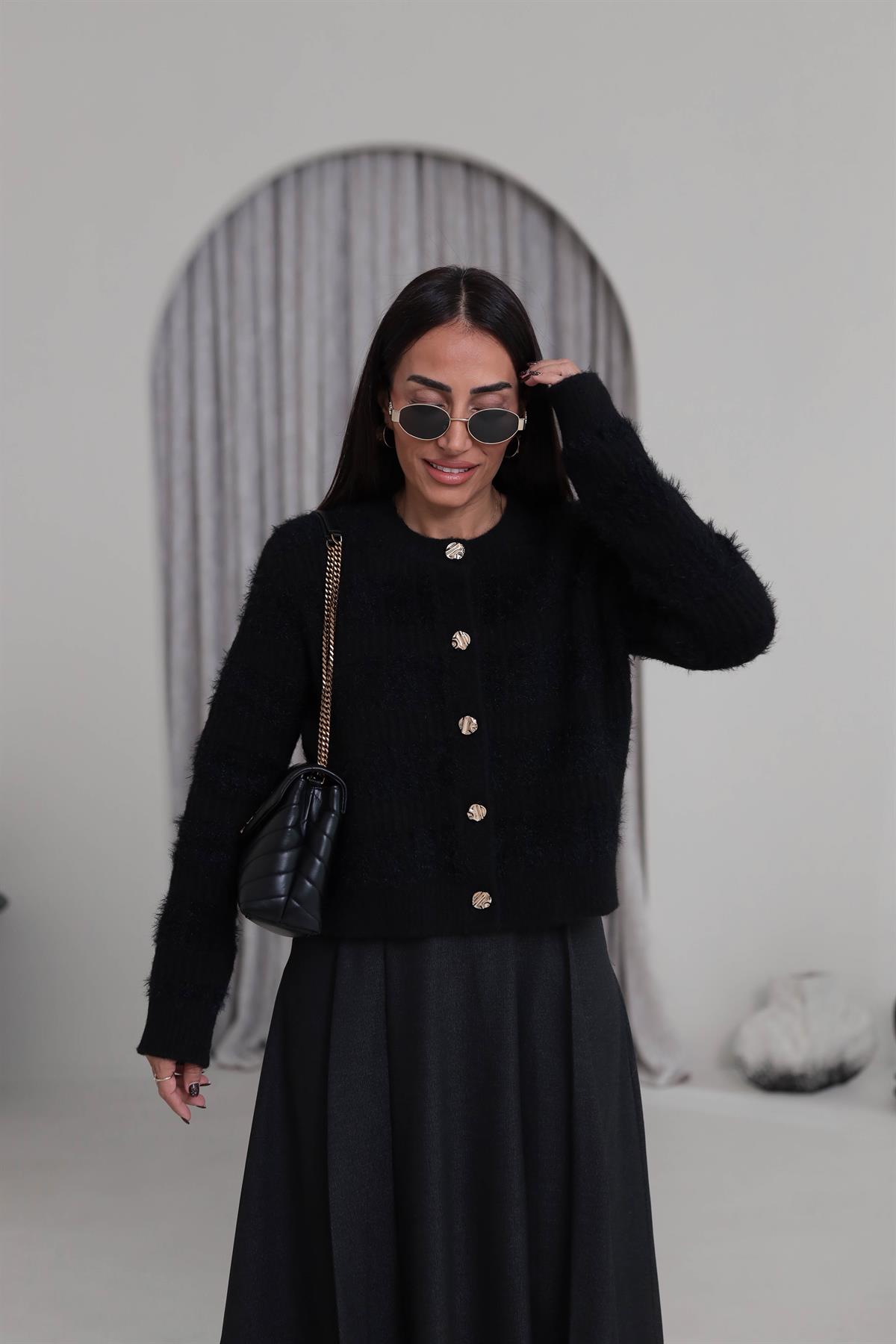 0990 Bisiklet Yaka Yumuşak Dokulu Gold Düğmeli Triko Hırka SİYAH