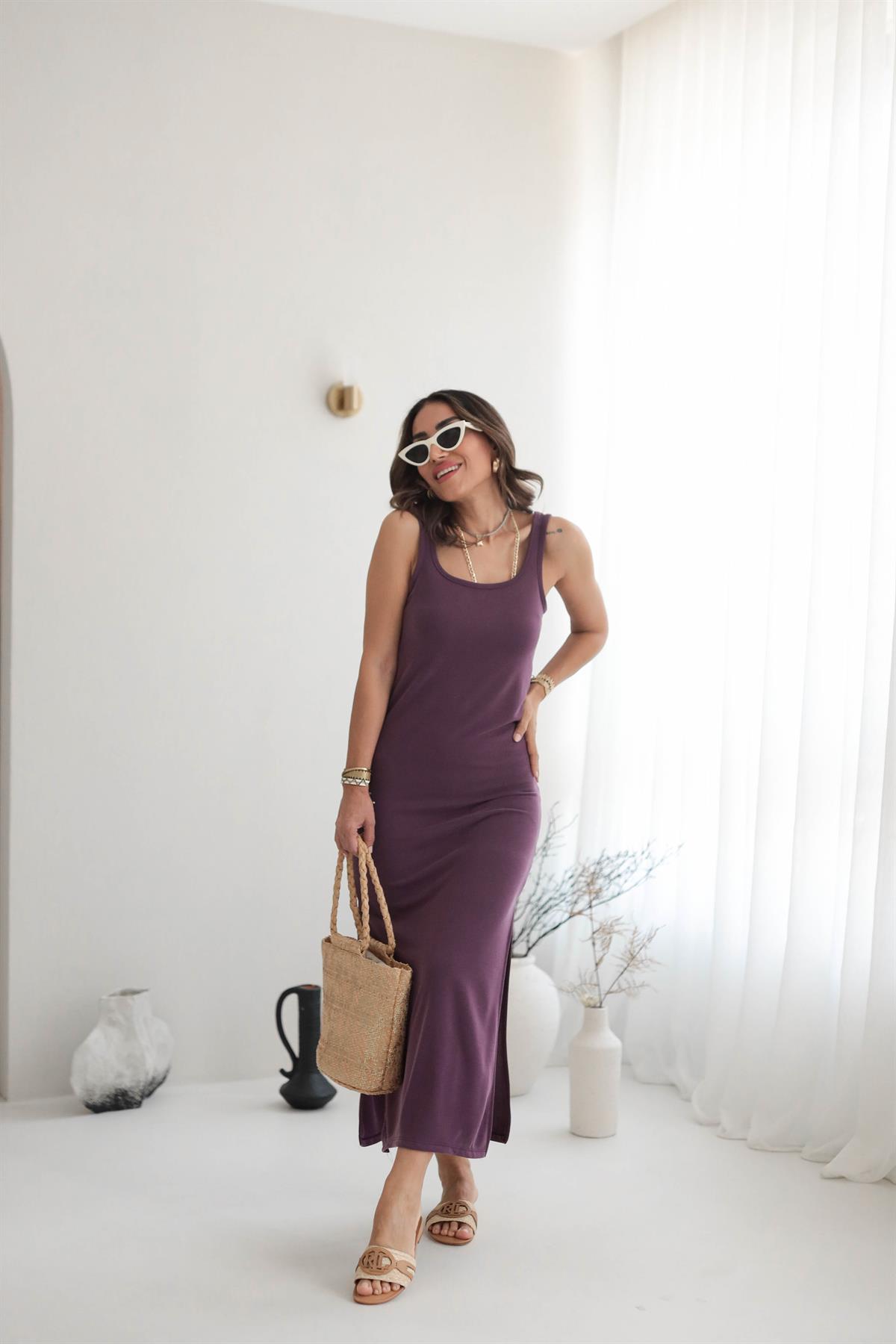 Kalın Askılı Yırtmaçlı Dokulu Modal Elbise MÜRDÜM