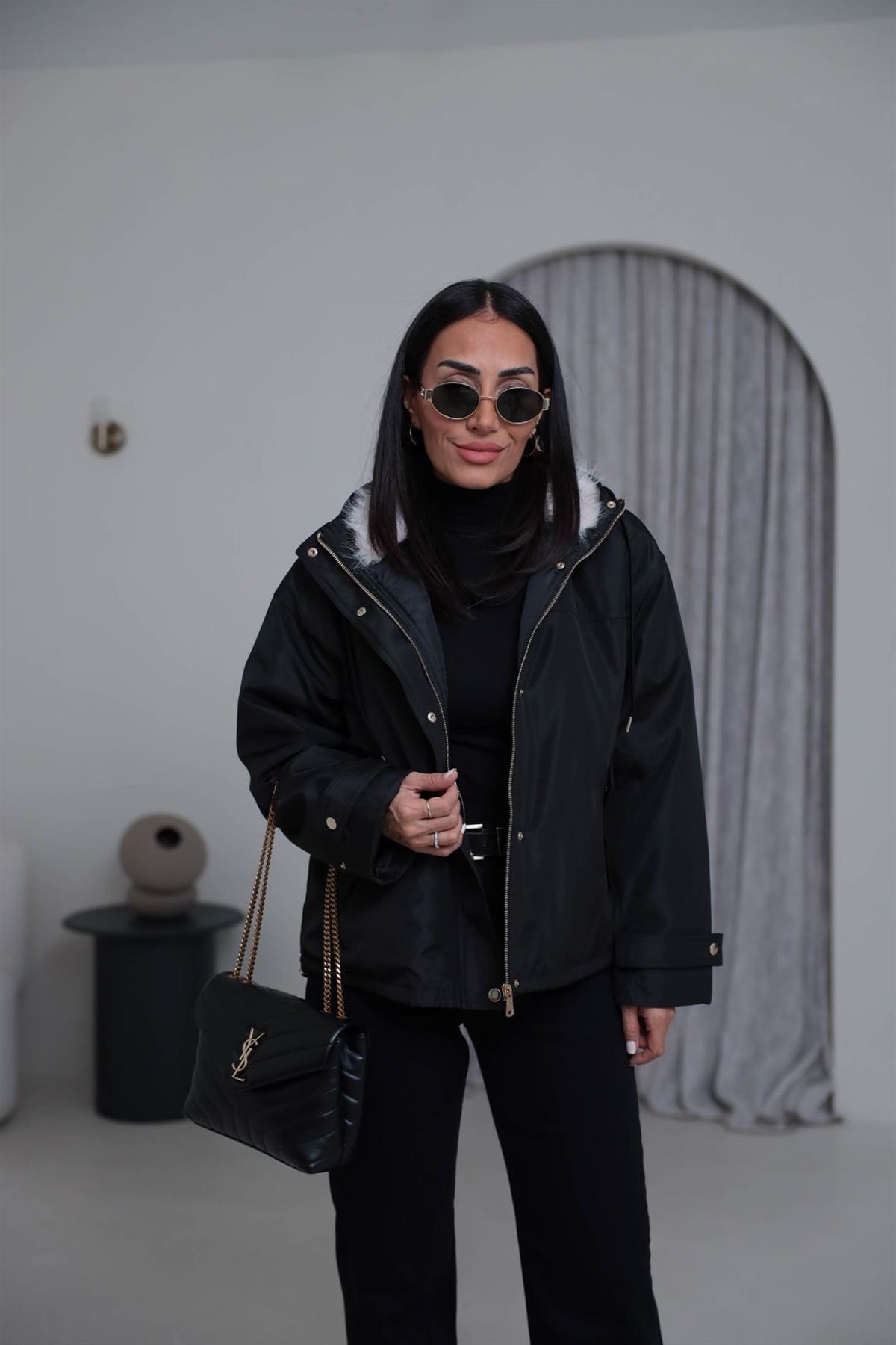 6875 Kapşonu Fermuar Detaylı Çıtçıtlı Mont SİYAH