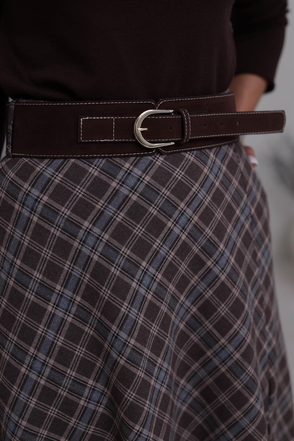 6890 Yırtmaçlı Kemerli Kare Desenli Etek KAHVE