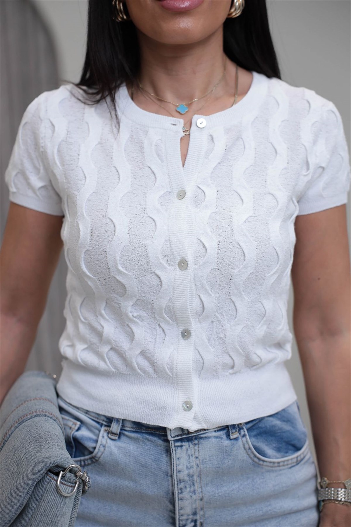 0980 Bisiklet Yaka Dokulu Düğmeli Triko EKRU