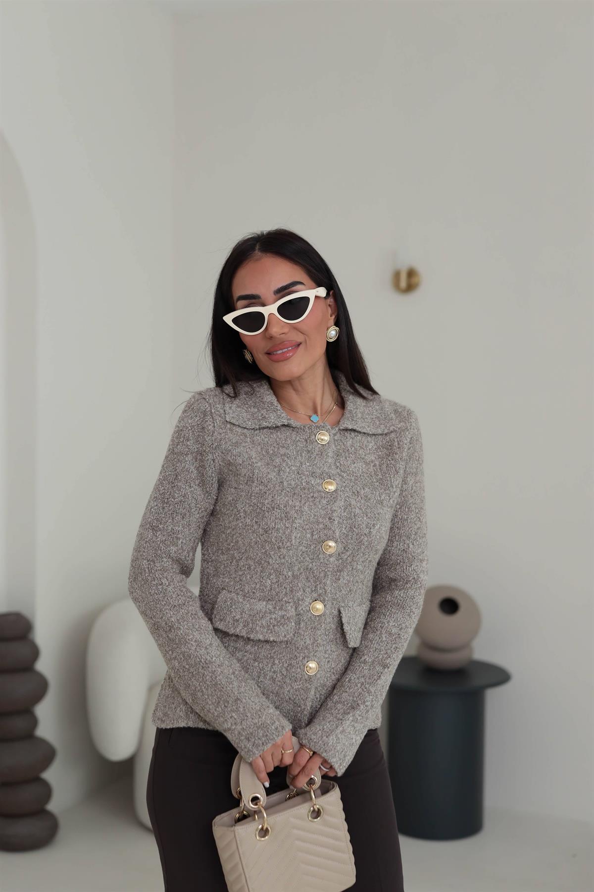 0265 Polo Yaka Düğmeli Cep Detaylı Triko Hırka VİZON