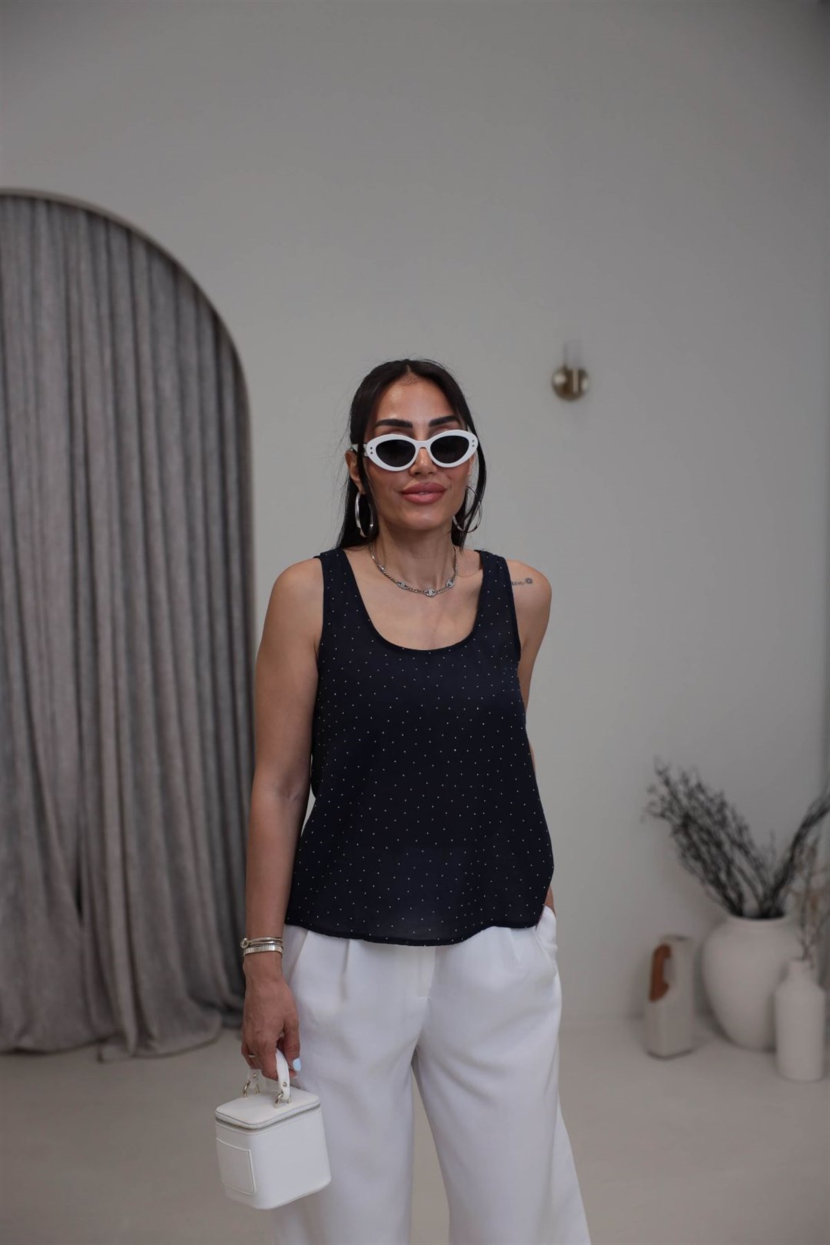 8241 Kalın Askılı Serpme Taşlı Tencel Atlet LACİVERT