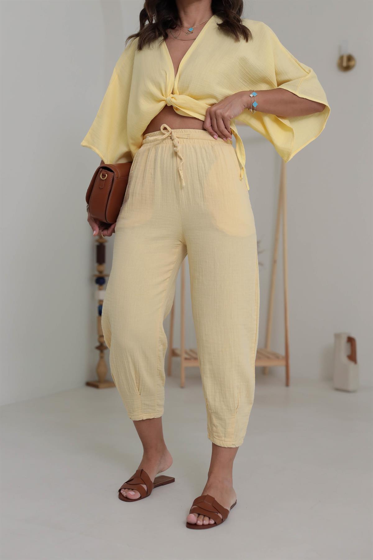 0255Y Paçası Pensli Müslin Pantolon AÇIK SARI