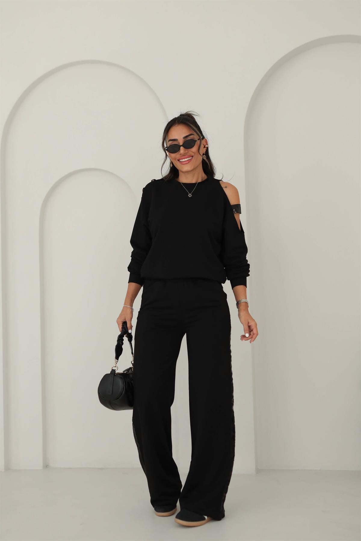 1016 Omuz Düğme ve Payet Detaylı Takım