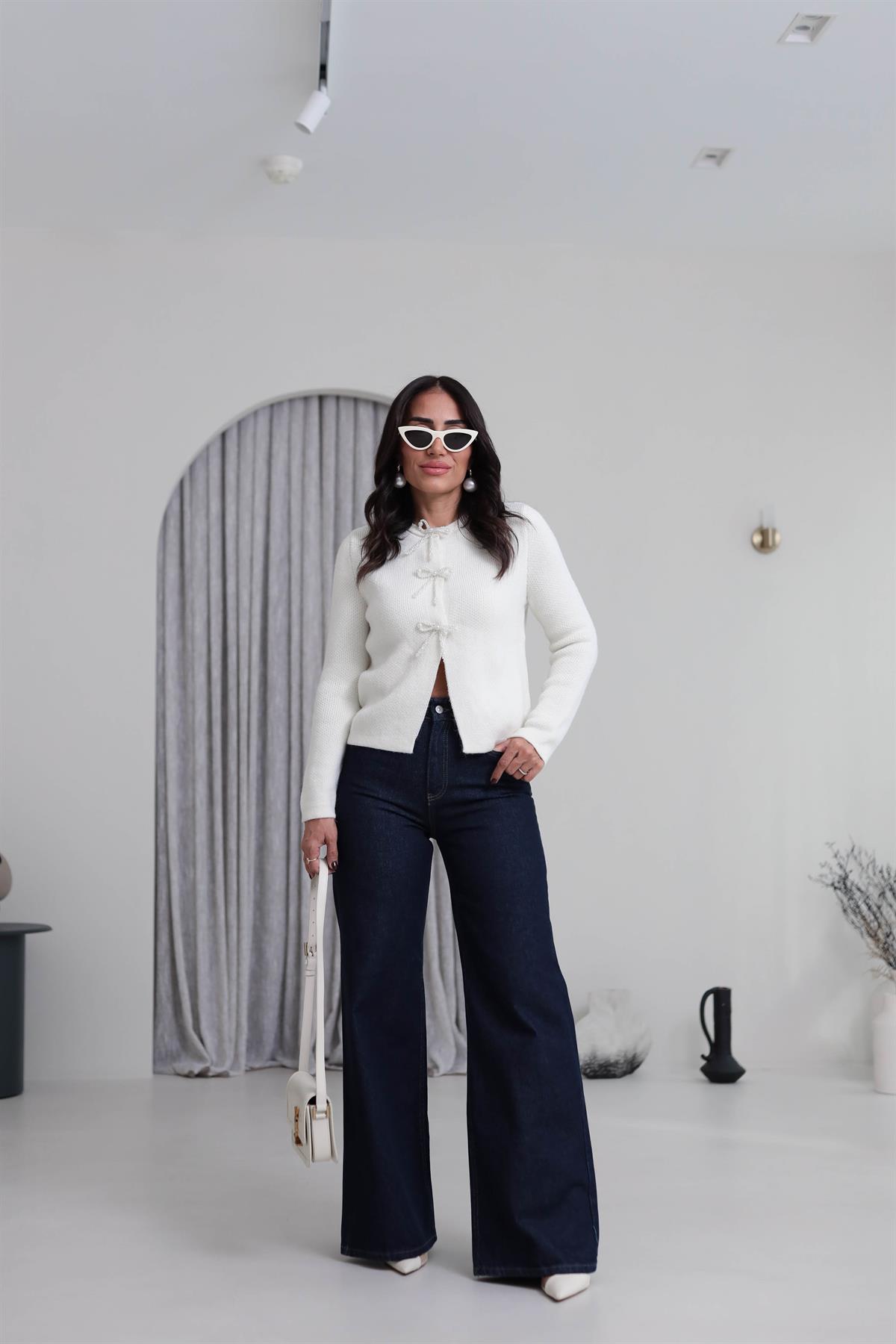 0983 İncili Fiyonk Aksesuarlı Triko Hırka EKRU