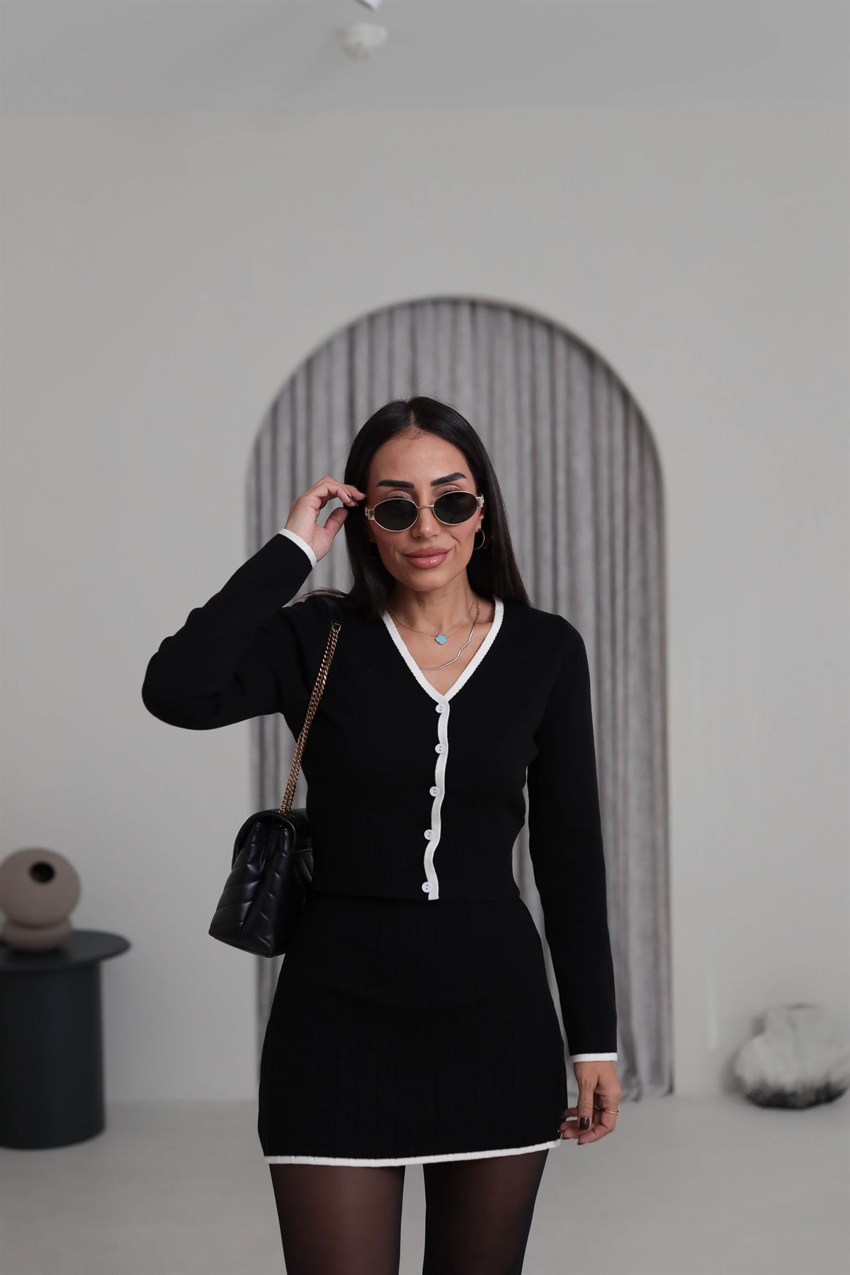 0043 Biyeli Etekli Triko Takım SİYAH