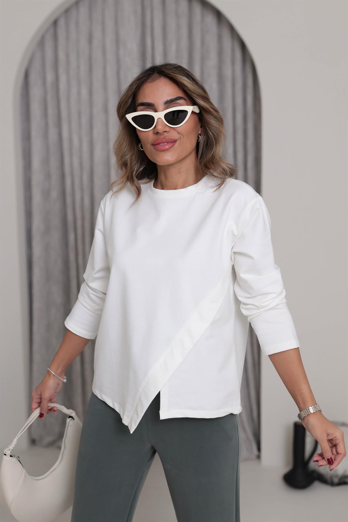 9076 Asimetrik Ön Dikiş Detaylı Sweatshirt EKRU