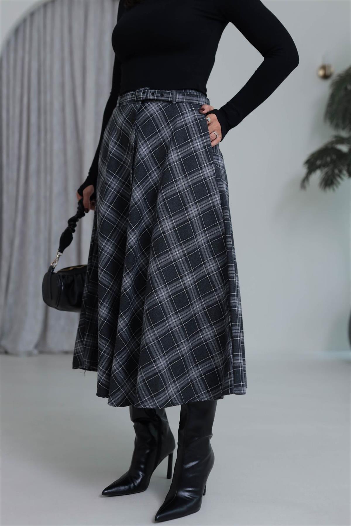 6977 Ön Düğme Detaylı Ekose Çan Etek SİYAH