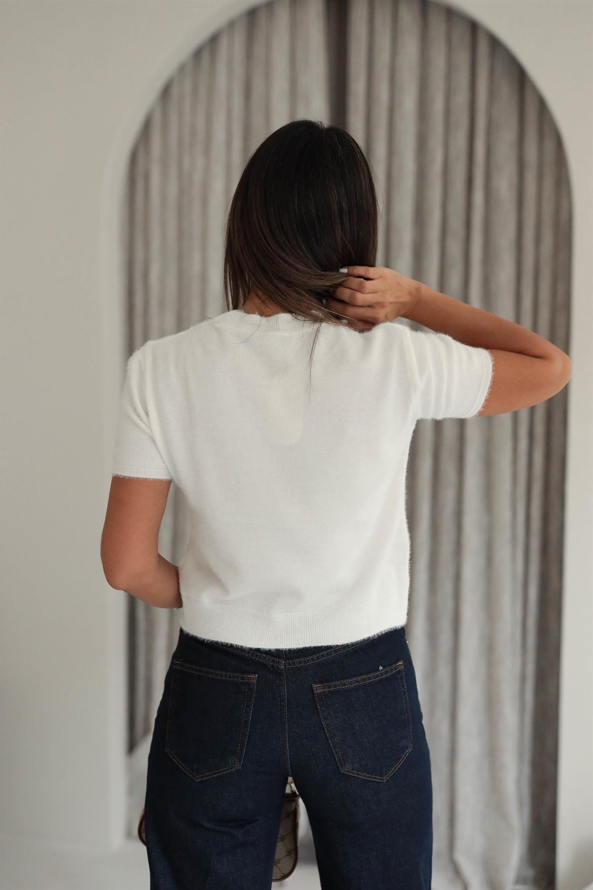 0706 Bisiklet Yaka Kısa Kol Yumoş Bluz EKRU