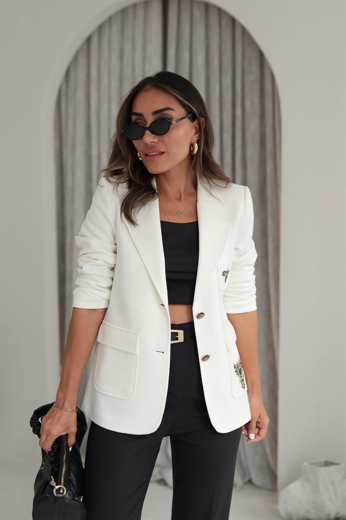 8931 Nakış İşlemeli Blazer Ceket EKRU