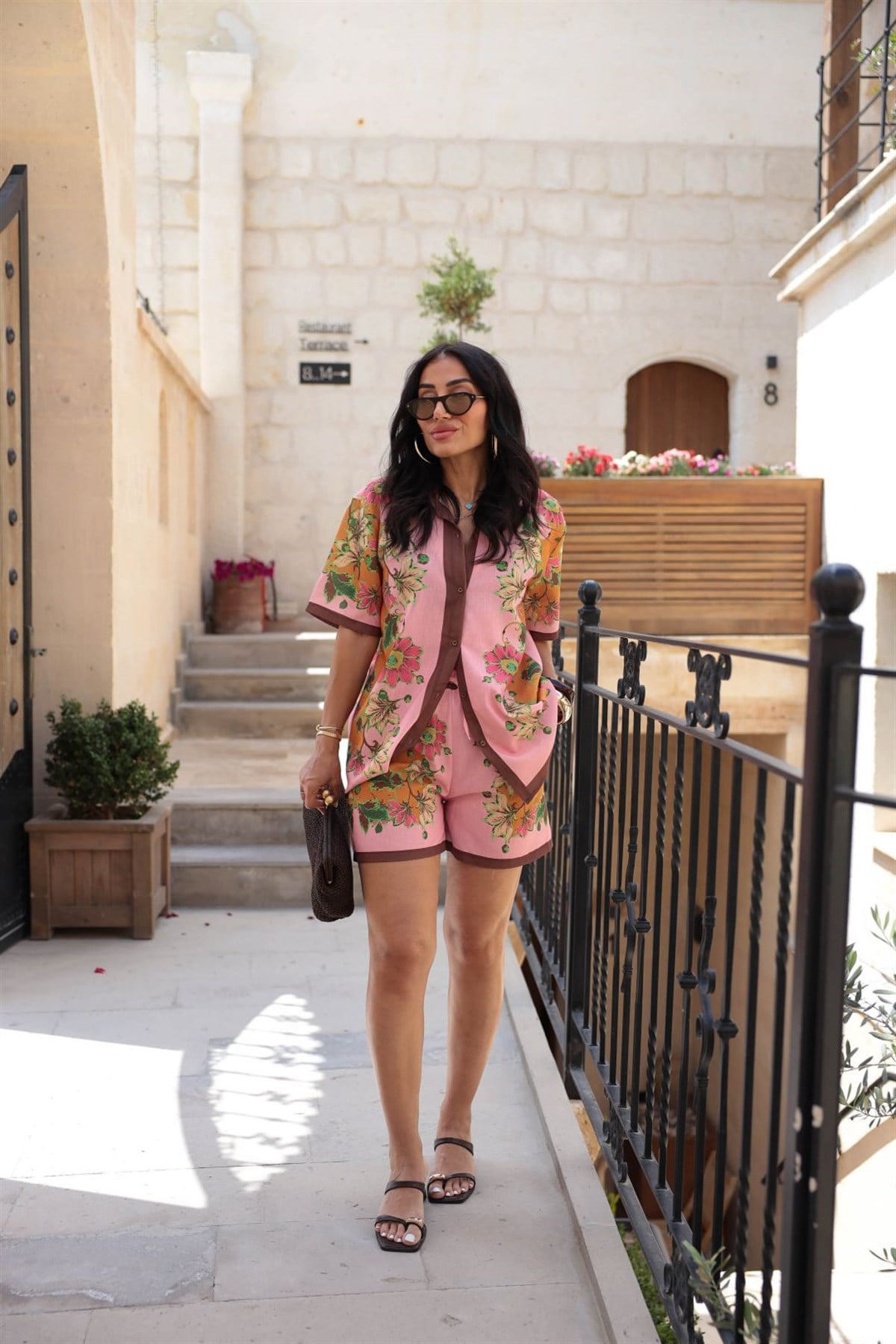 8041 Retro Flora Kahve Şeritli Keten Takım PEMBE