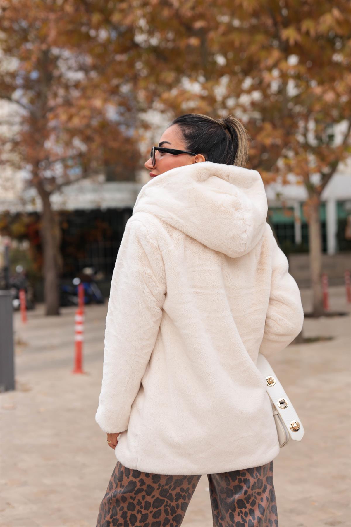 Kapşonlu Uzun Suni Kürk KREM