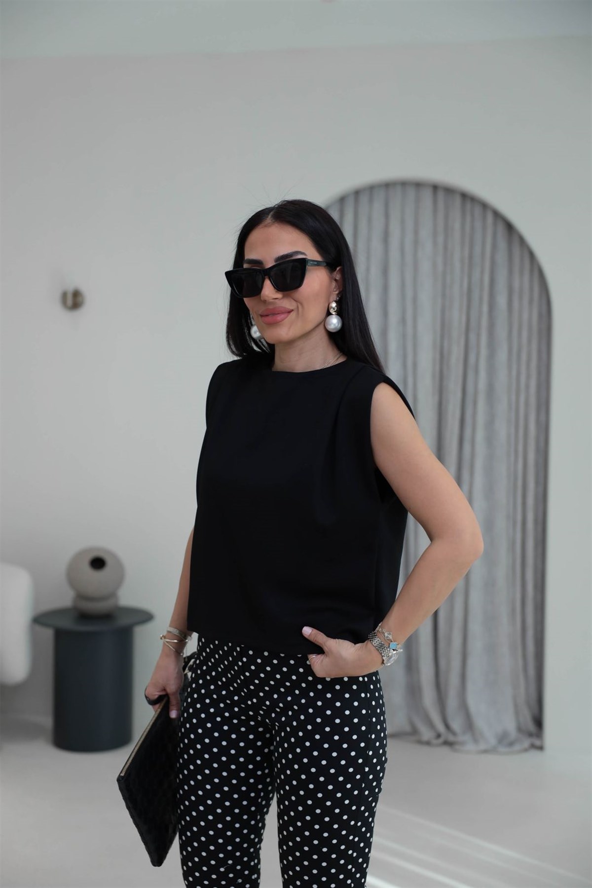 1376 Bisiklet Yaka Omzu Pileli Bluz SİYAH