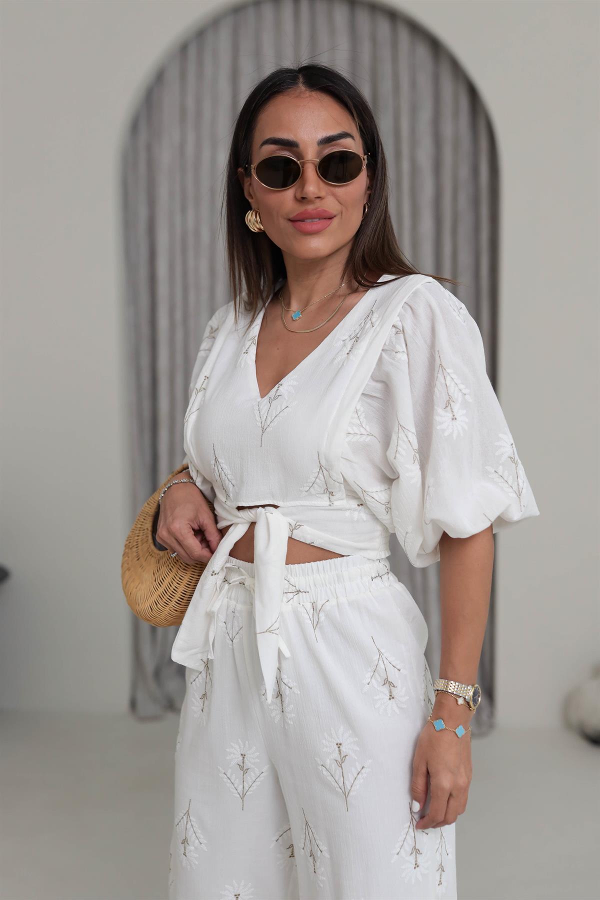 0040 Desenli Puf Keten İşlemeli Takım HAKİ YEŞİL