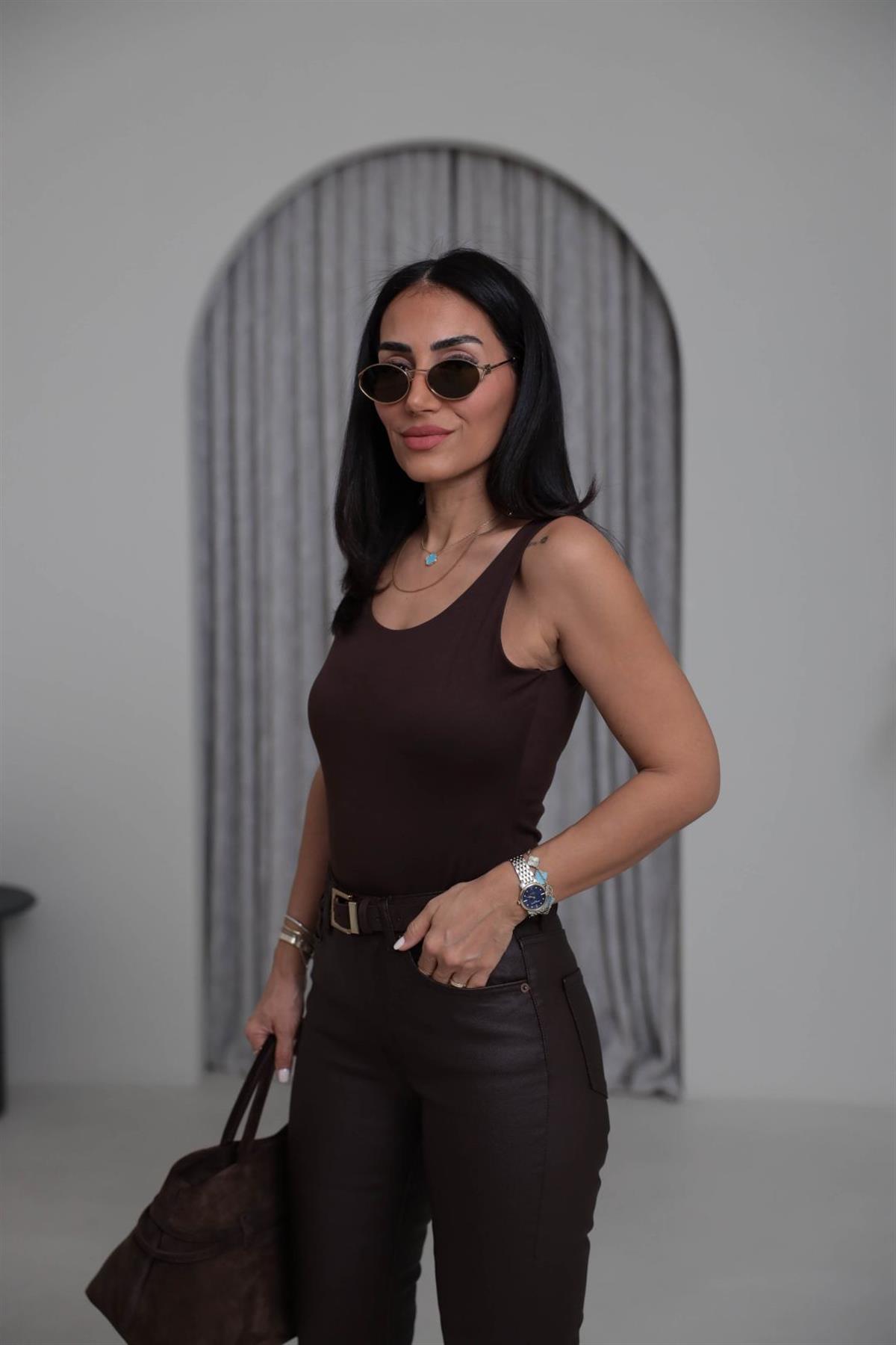 1028 Sırt Dekolteli Kalın Askılı Çıtçıtlı Bodysuit ACI KAHVE