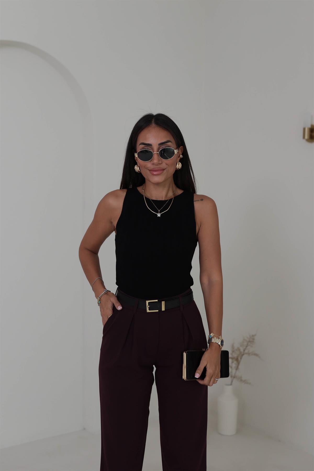 0726 Fitilli Yanları Yırtmaçlı Sıfır Kol Atlet SİYAH