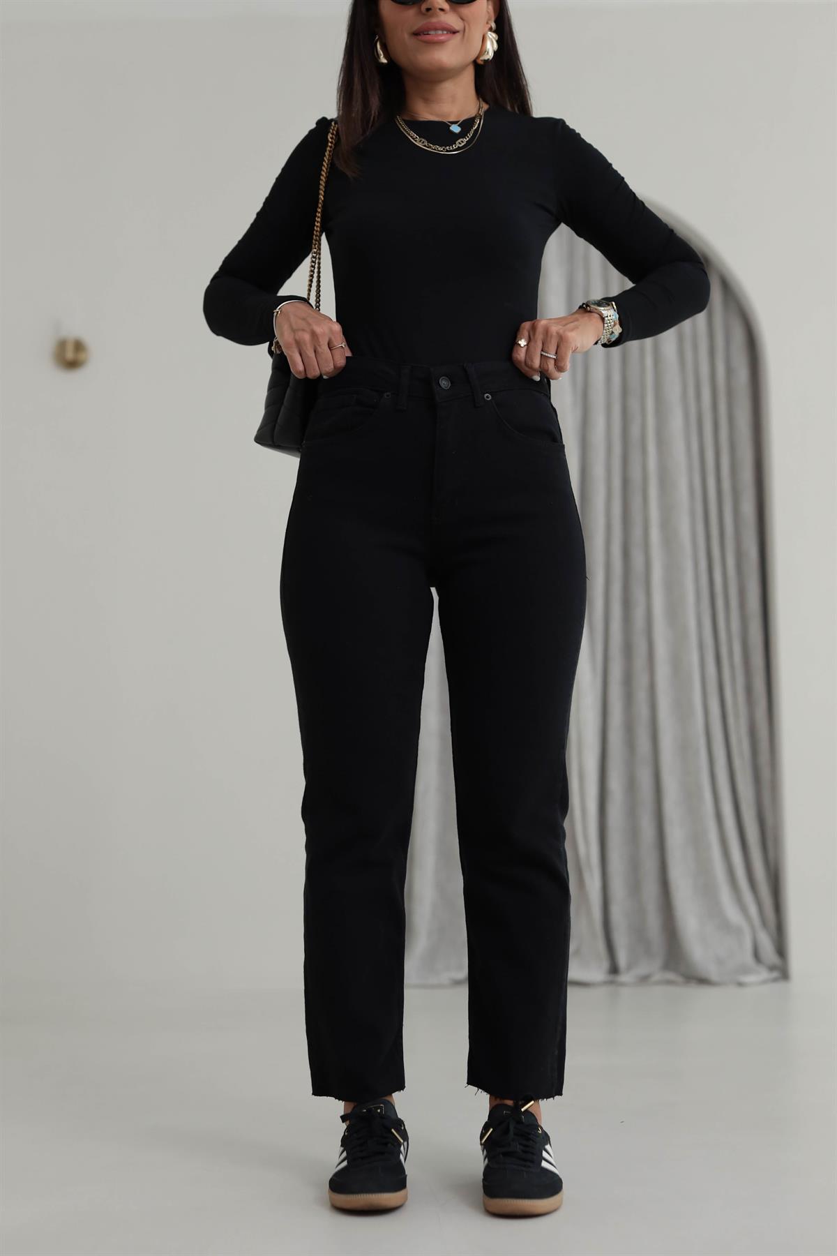 ZA Lazer Kesikli Boyfit Jean KOYU SİYAH