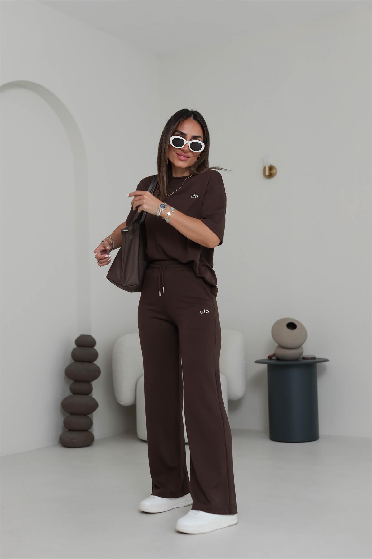 8511 Gümüş Yazı Baskılı Modal Kumaş Takım ACI KAHVE