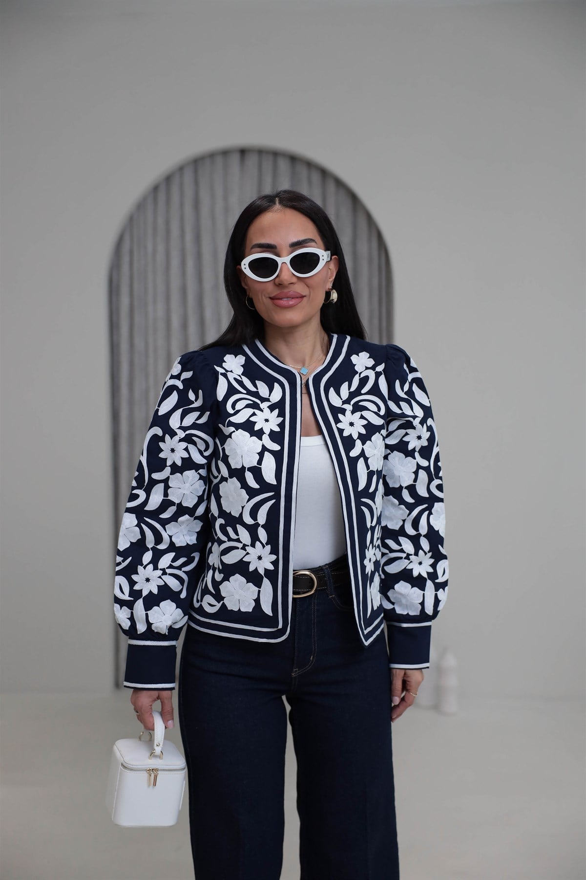 5990 Kol Ribanalı Nakış Detaylı Ceket LACİVERT